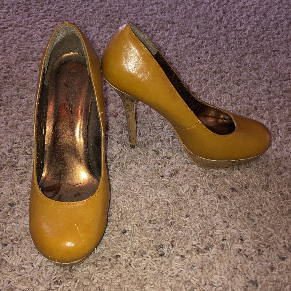 Mustard yellow heels
